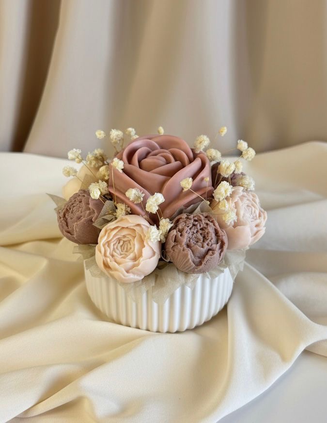 LITTLE BROWN BOUQUET